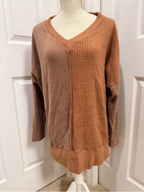 Women's Two-Tone V-Neck Long Sleeve Sweater
